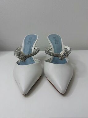 SCHUTZ White Pointed Mule with Crystal Knot Detail Size 6.5
